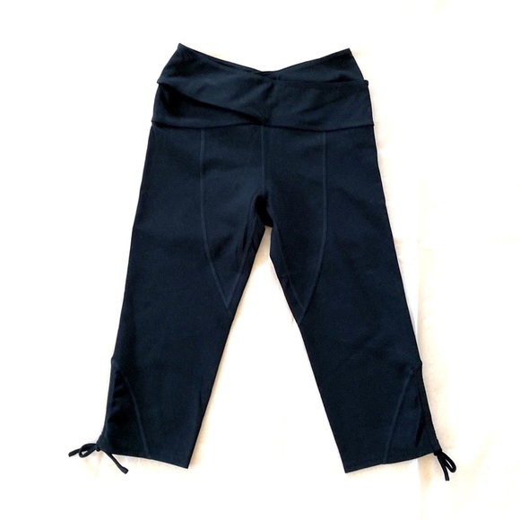 FP MOVEMENT BY FREE PEOPLE Cross Waist Capri Leggings - Picture 2 of 11